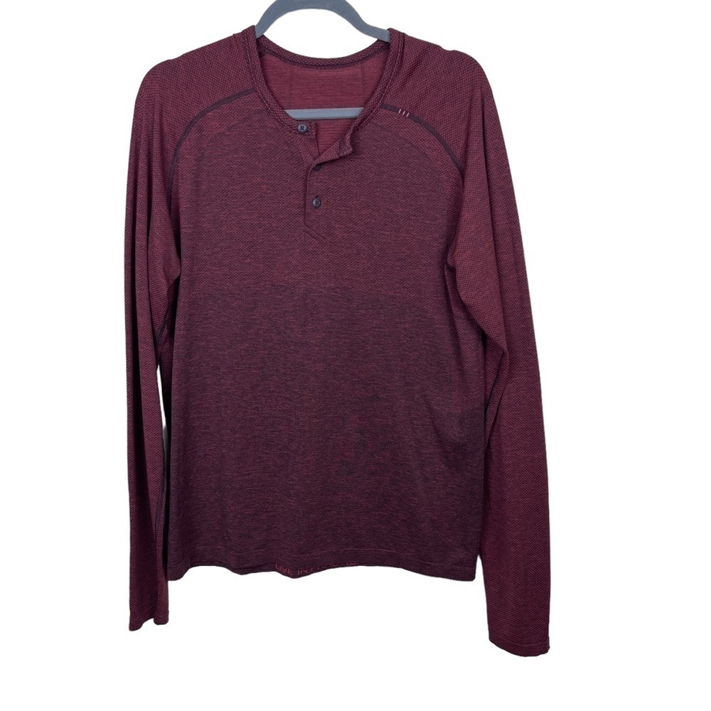 Lululemon Metal Vent Tech Long Sleeve Henley 2.0
Magma / Sequoia